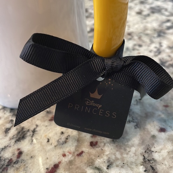 Rae Dunn/Disney “Happy” (7 Dwarfs) mug - Picture 5 of 6